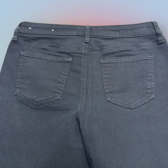 CHICO’S Women’s 4 Short Black SO SLIMMING GIRLFRIEND Jeans - Picture 3 of 4